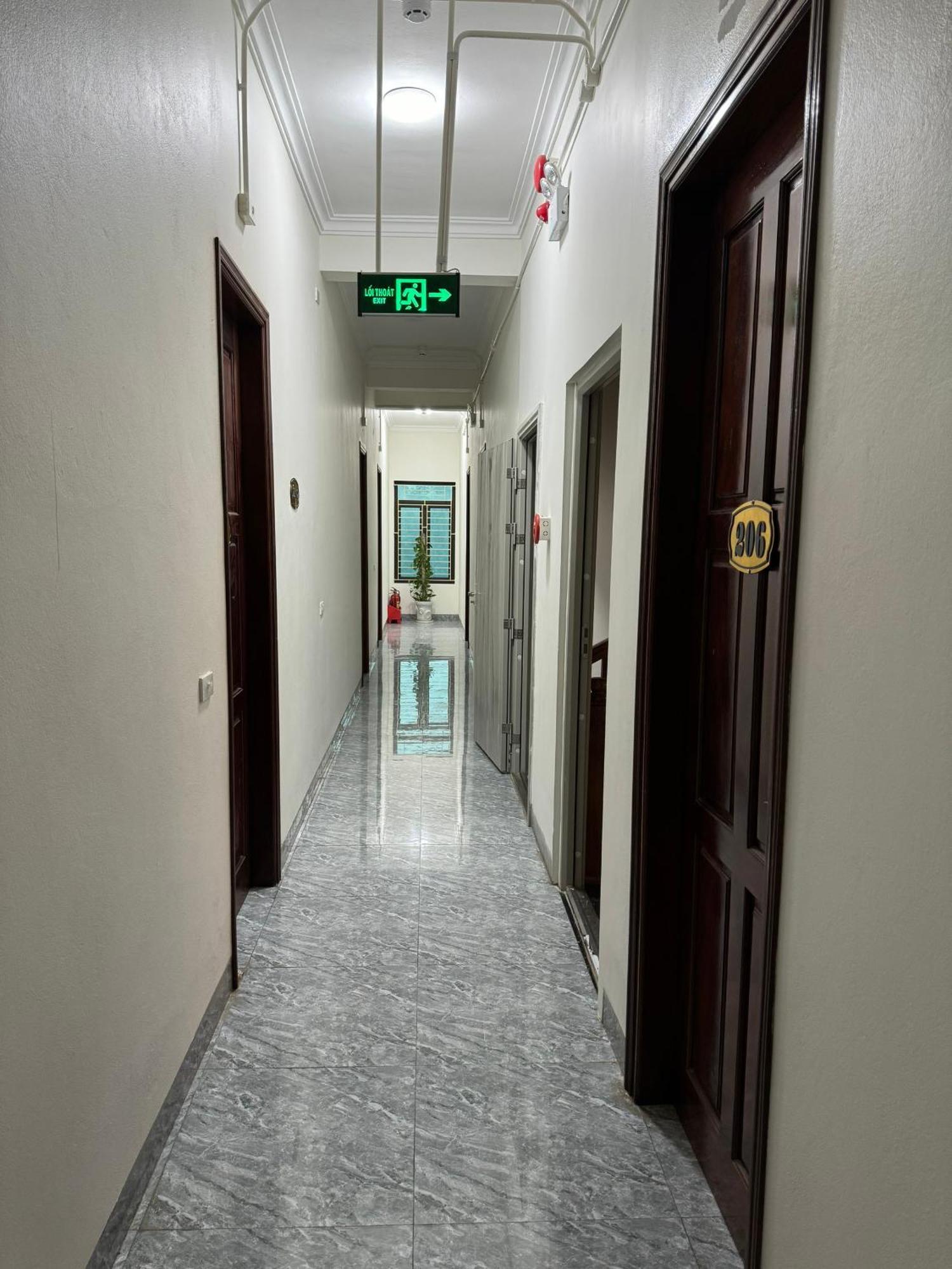 Hotel Minh Thang Nho Quan 외부 사진
